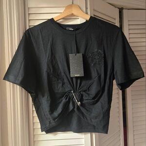 Versace Medusa Embellished Safety Pin Black Crop T-Shirt NWT 900$ RETAIL